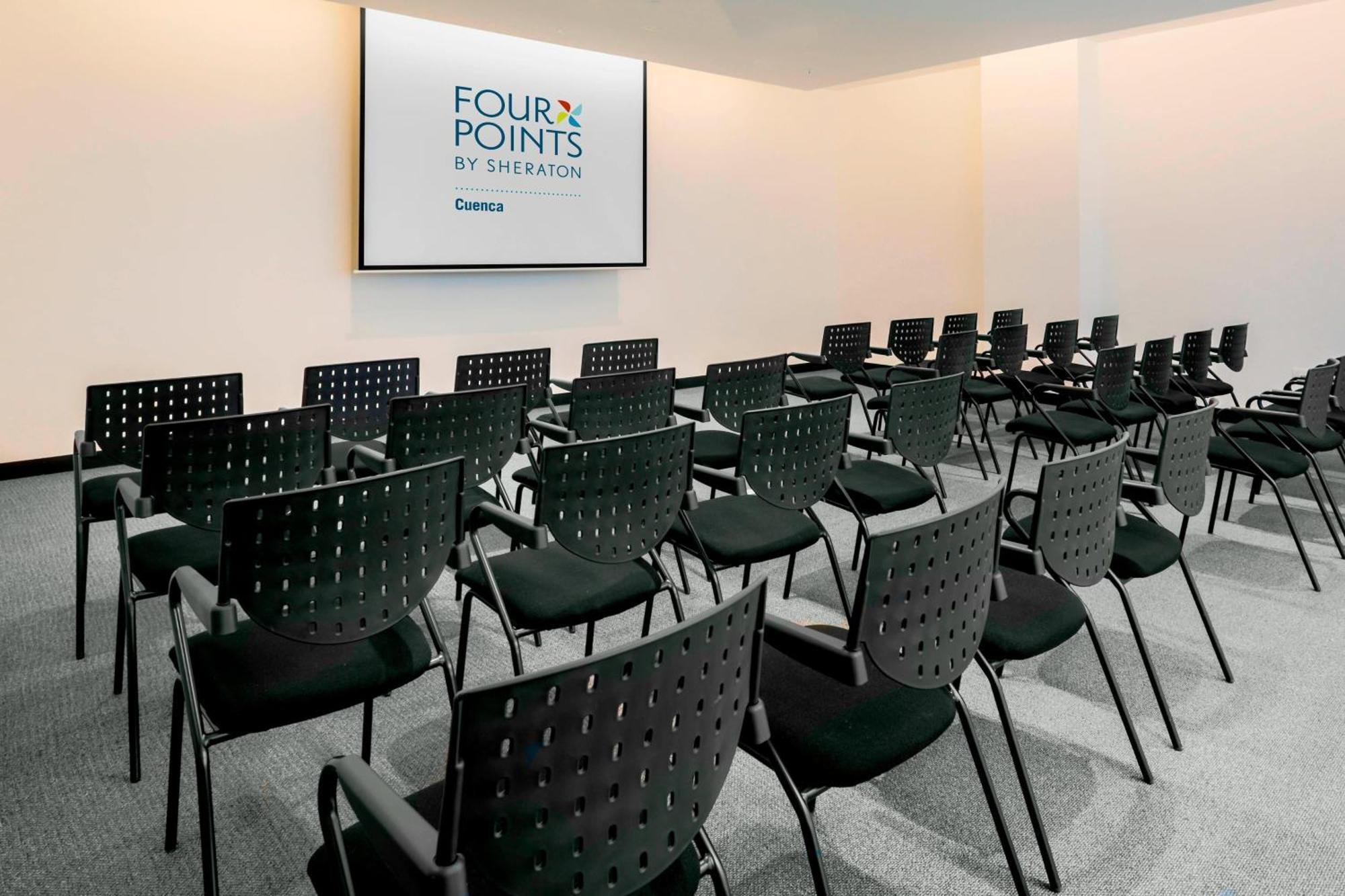 โฟร์พอยต์ บาย เชอราตัน เกวนกา Hotel กูเอ็งกา ภายนอก รูปภาพ Four Points Sheraton meeting room